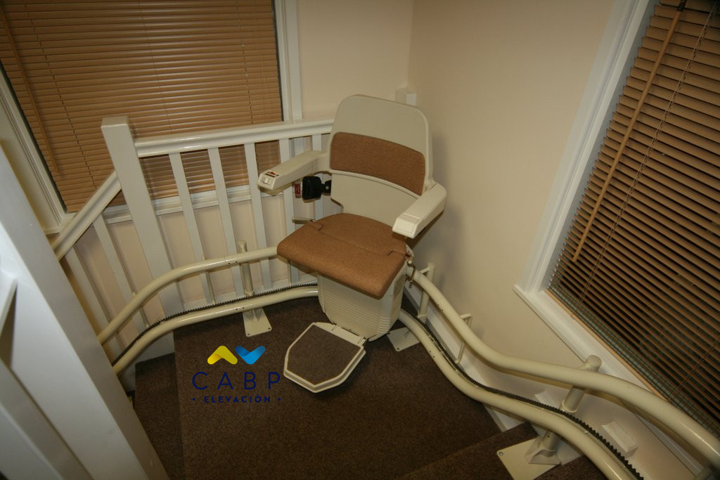 Silla Salvaescaleras Curva Stannah