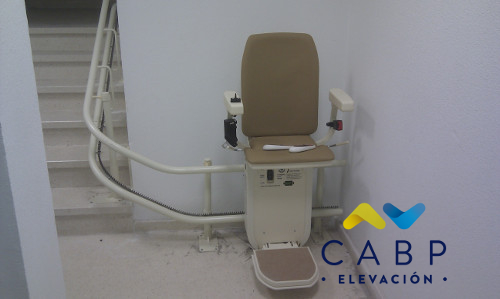 Silla Salvaescaleras Curva Platinum